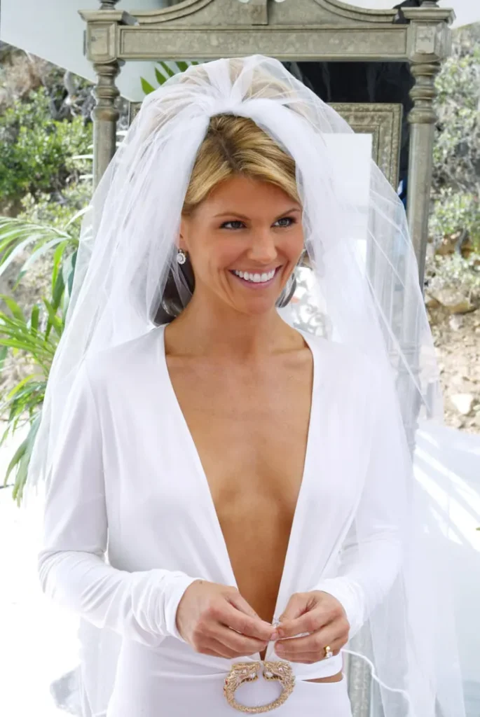 Bikini-Images-of-Lori-Loughlin