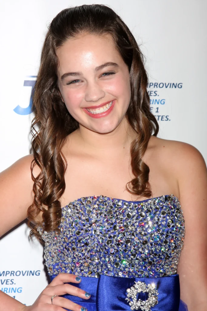 Bikini-Images-of-Mary-Mouser