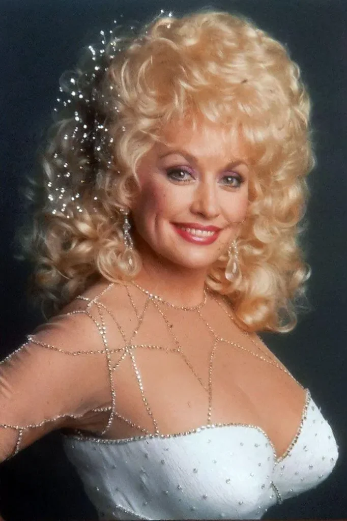 Bikini-Pics-of-Dolly-Parton