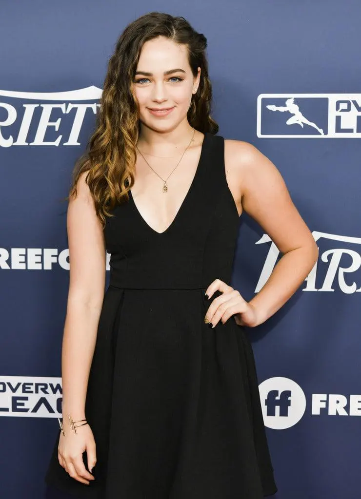 Bikini-Pics-of-Mary-Mouser