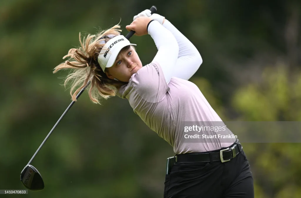 Brooke-Henderson-Hot-Photos