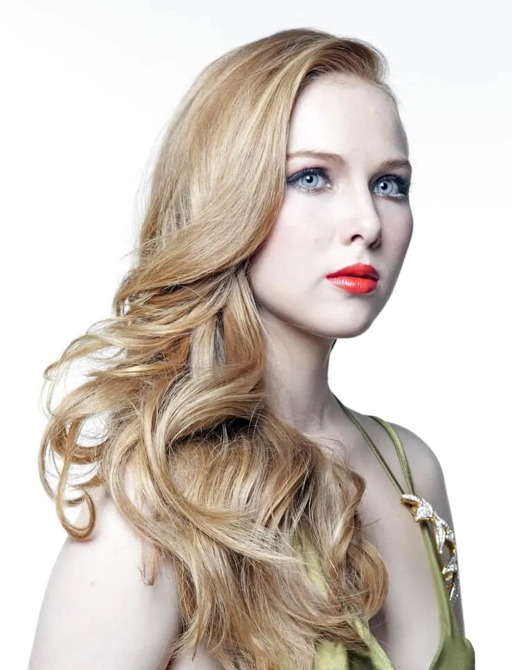 Hot-Images-of-Molly-Quinn