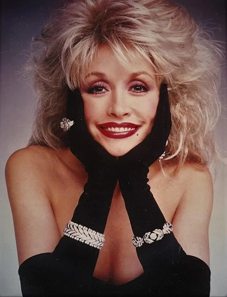 Hot-Pics-of-Dolly-Parton