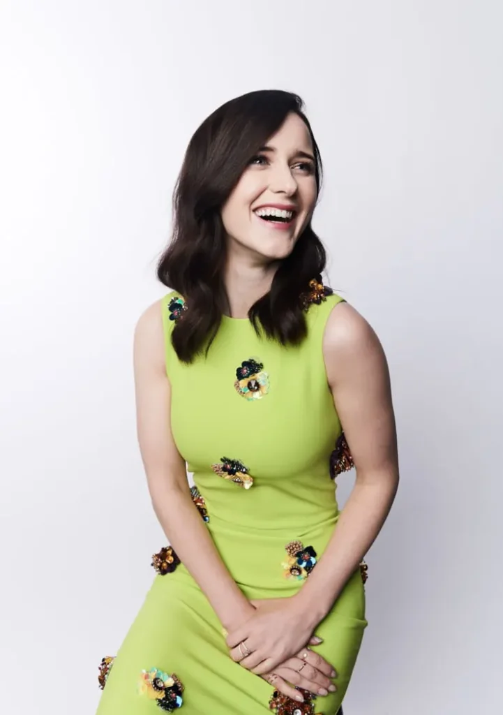 Hot-Pics-of-Rachel-Brosnahan