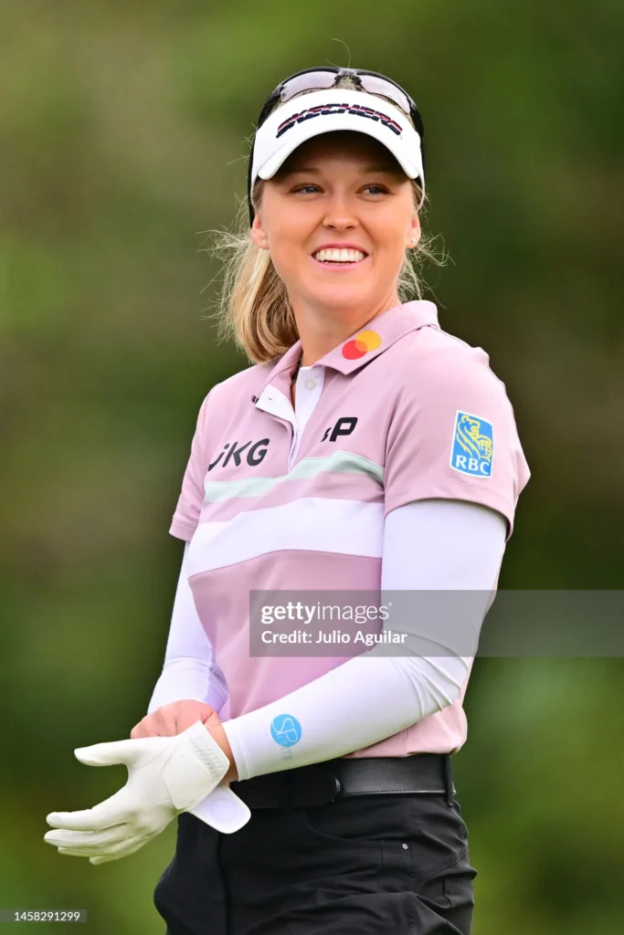 Images-of-Brooke-Henderson