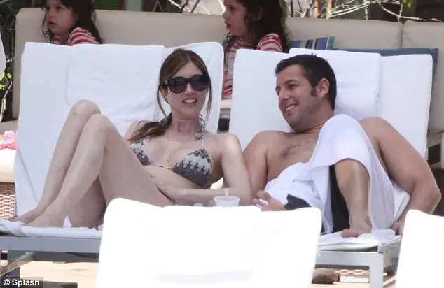 Jackie-Sandler-Swimsuit-Looks