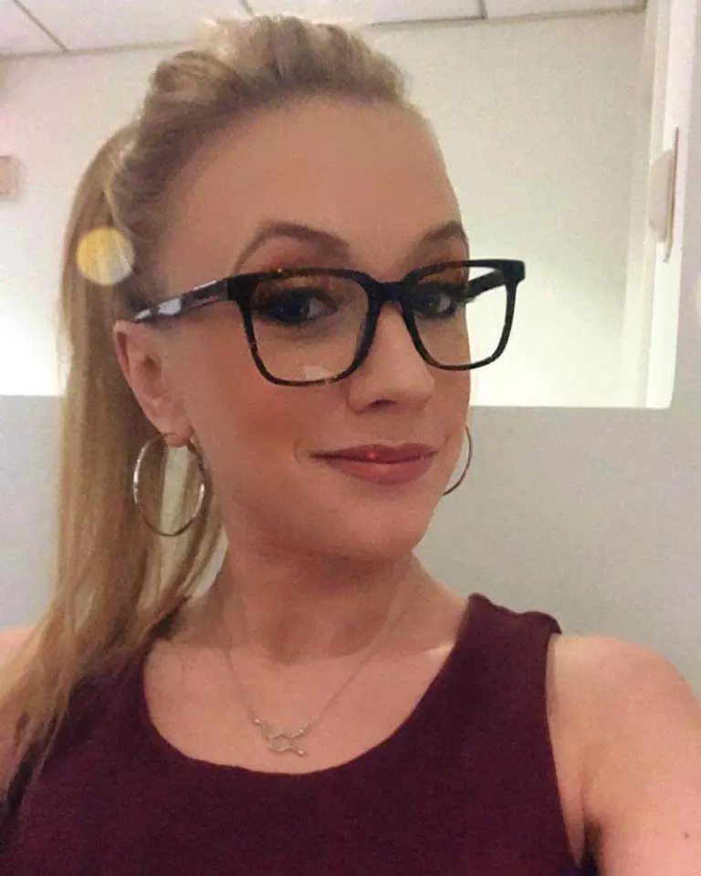 Kat-Timpf-Photos