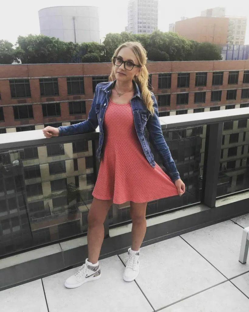 Kat-Timpf-Sexy-Photos