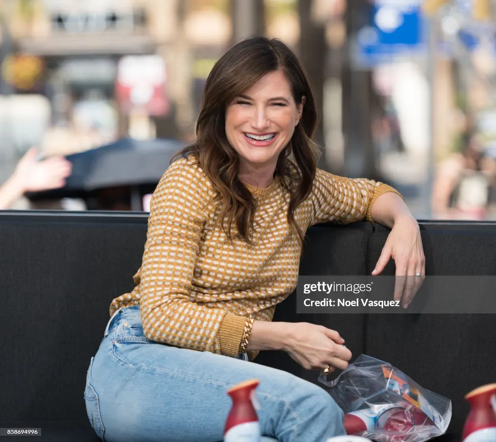 Kathryn-Hahn-Hot-Pics