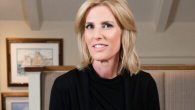 laura-ingraham-hot-and-sexy-bikini-pictures