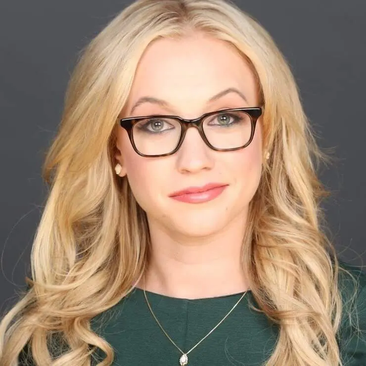 Looks-of-Kat-Timpf