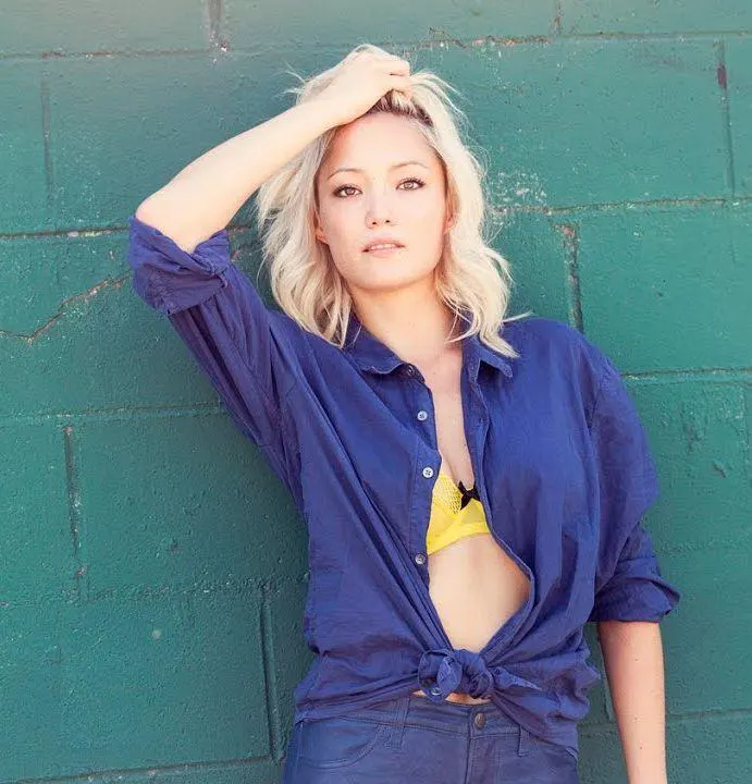 Looks-of-Pom-Klementieff