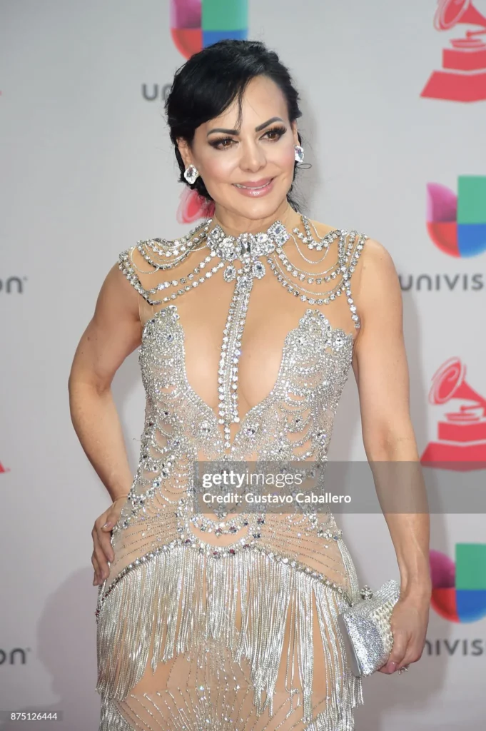 Maribel-Guardia-Bikini-Looks