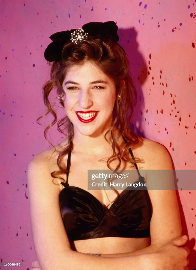 Mayim-Bialik-Swimsuit-Looks