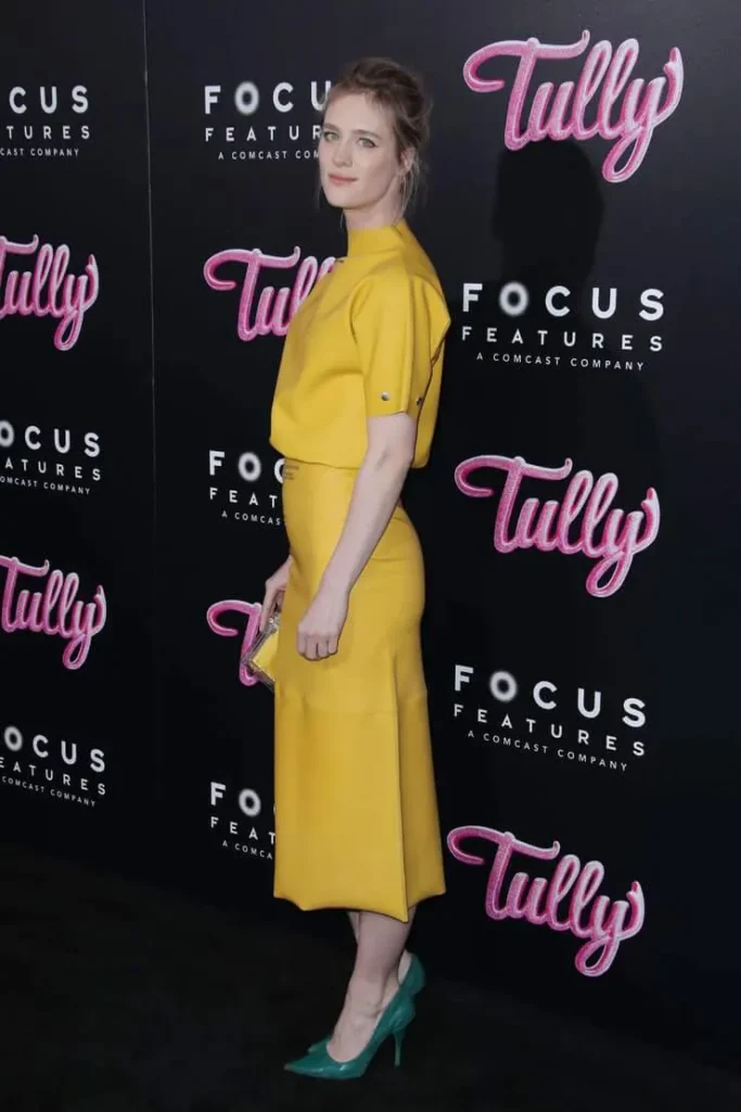 Photos-of-Mackenzie-Davis