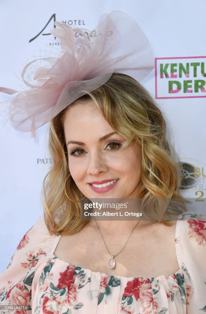 Pics-of-Kelly-Stables