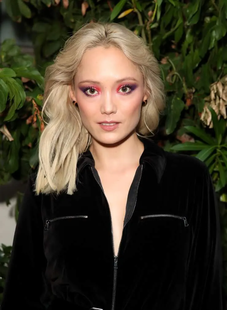 Pom-Klementieff-Looks