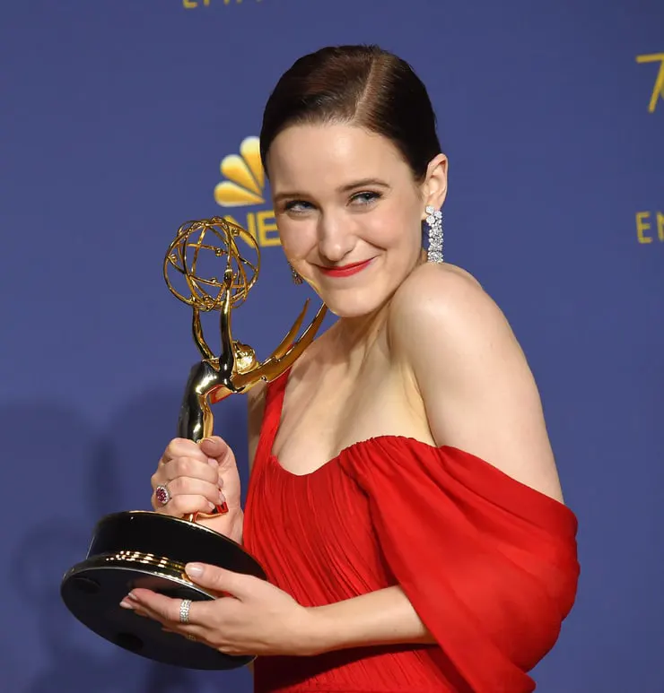 Rachel-Brosnahan-Photos