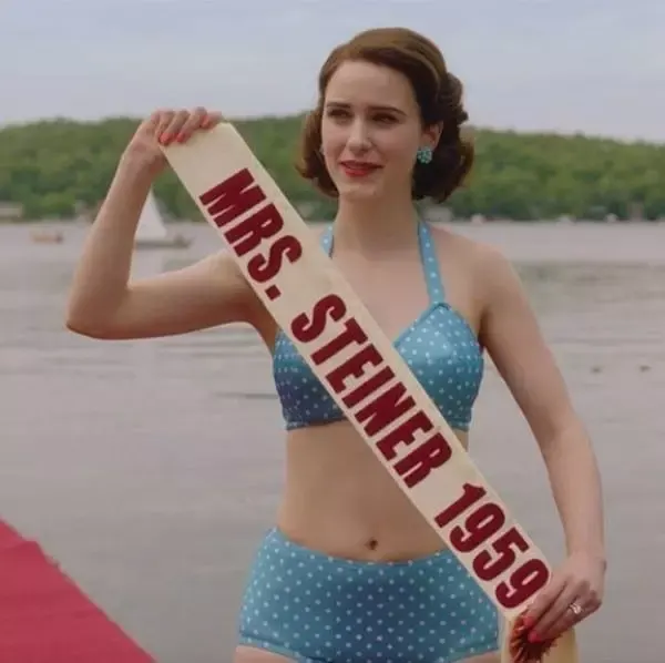 Rachel-Brosnahan-Swimsuit-Pictures