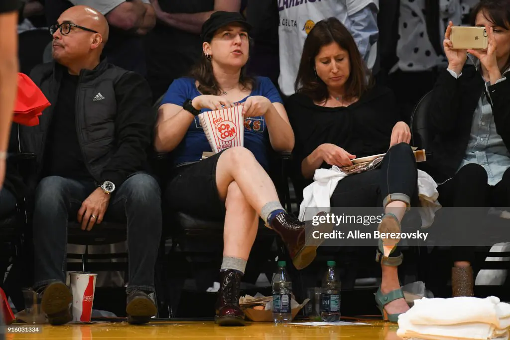 Sexy-Photos-of-Mayim-Bialik