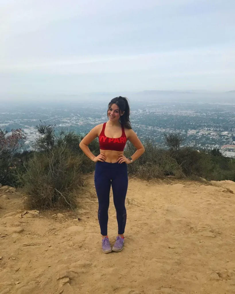 Sexy-Pics-of-Kira-Kosarin